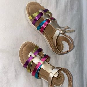 Cute strapy sandals gently used size 10 girl